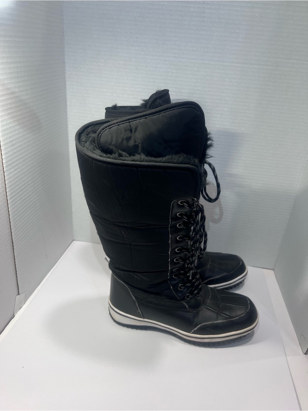Ollio Black Lace-Up Insulated Winter Boots